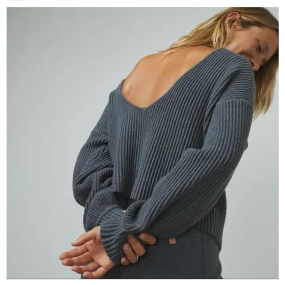 Lunya Cozy Cotton Silk Reversible Pullover - Restful Grey Heather - Small! - Picture 3 of 5